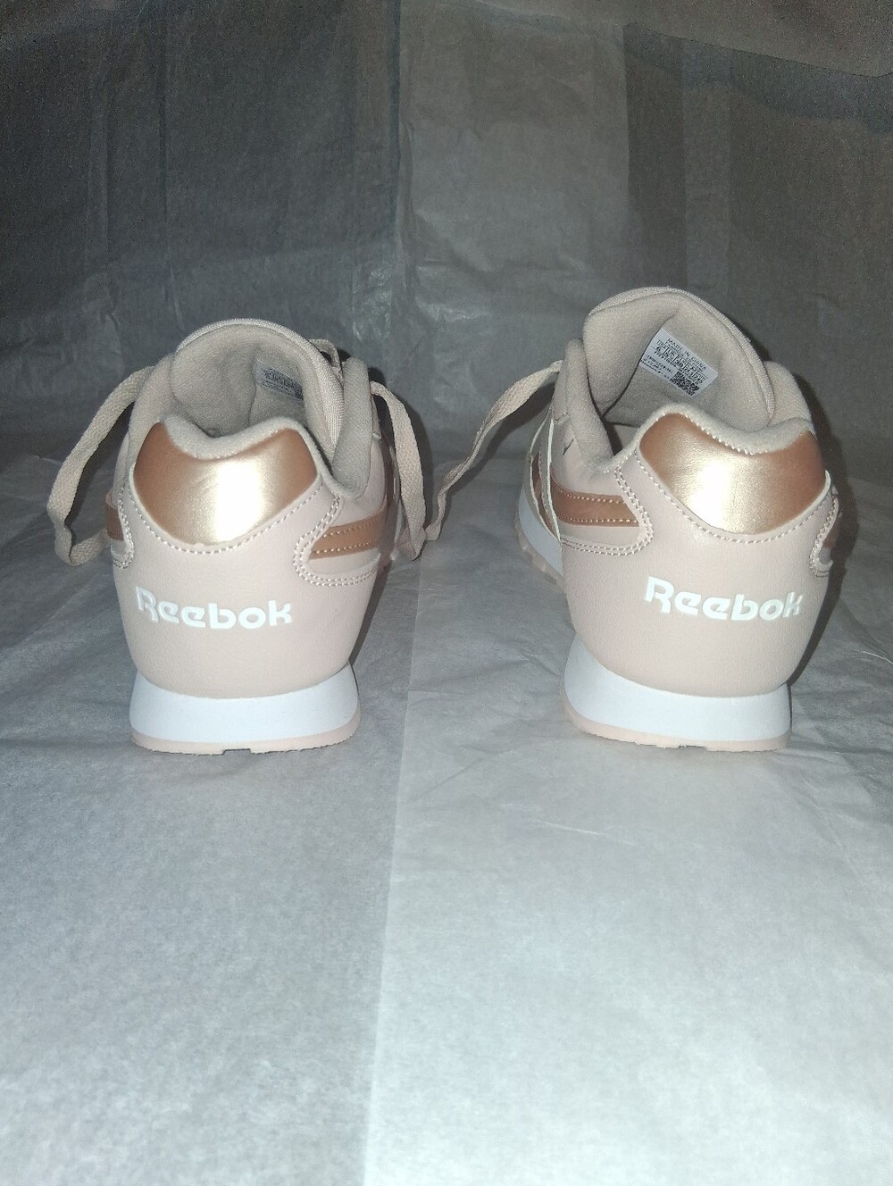 Reebok Classic Rose Gold Sneakers, Women 7.5 - Picture 3 of 9